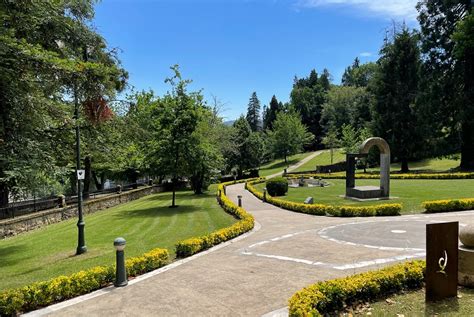 Jardín Botánico de Durango! A Tropical Paradise for Nature Enthusiasts!