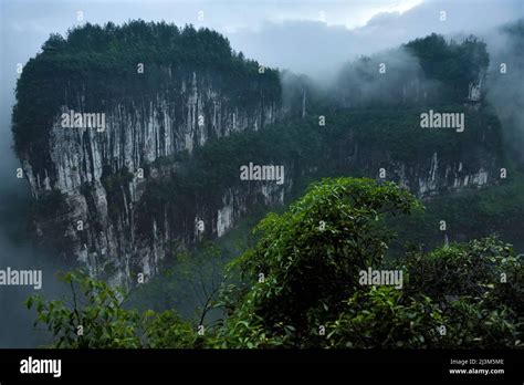 Jingmen White Crane Ridge: Unveiling the Majesty of Ancient Limestone Cliffs!